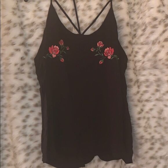 Rose embroidery top   - Picture 1 of 5